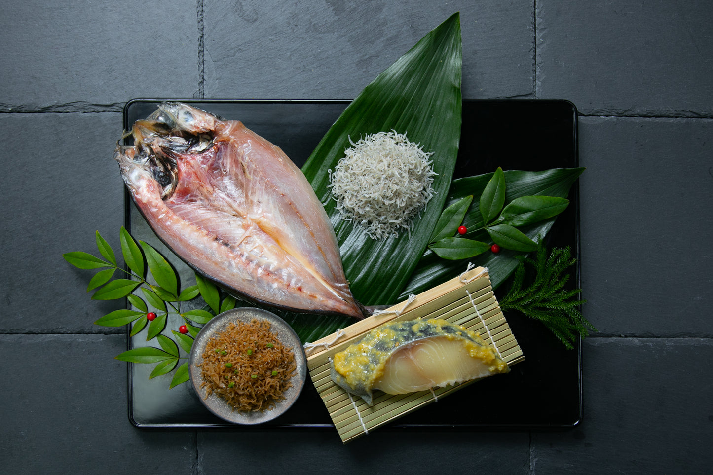 高級ちりめんじゃこ、ちりめん山椒、開き干し、西京漬けの詰め合せ【佳撰】